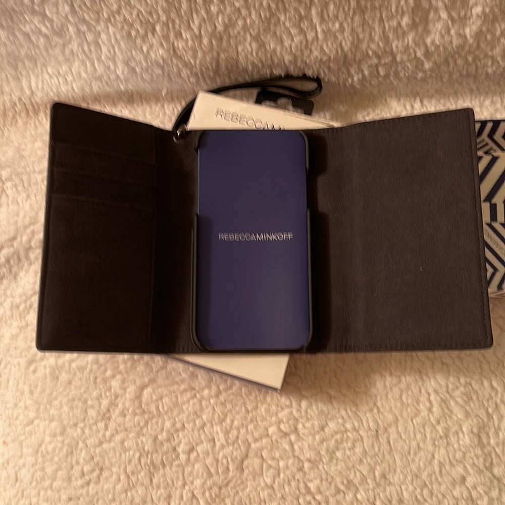 NEW,  Rebecca Minkoff love lock wristlet for iPhone X. - Picture 5 of 7